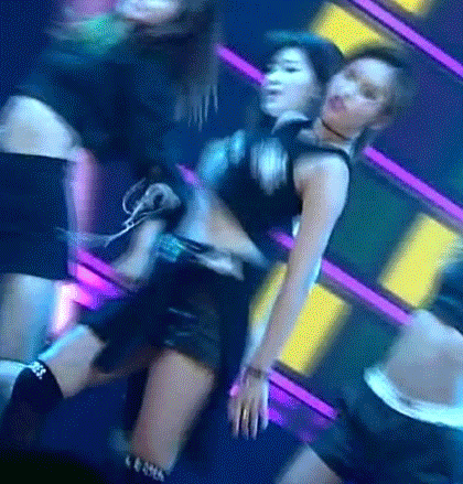 TWICE エロいGIF GIF動画】TWICEの日本人メンバー・サナのダンスがエッチで可愛い ...