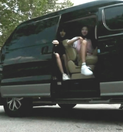 ST SoWon00 cr.gif