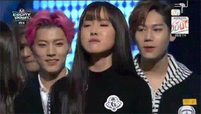 Yuju0000.gif